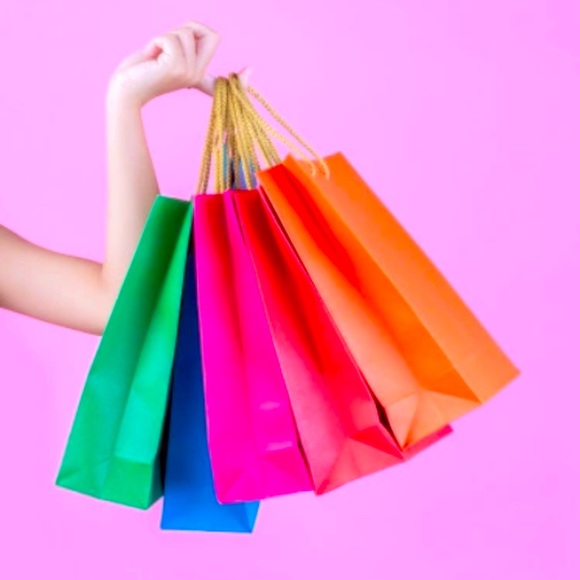 Meet your Posher, Amanda - Picture 1 of 1